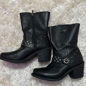 New women’s Harley Davidson boots